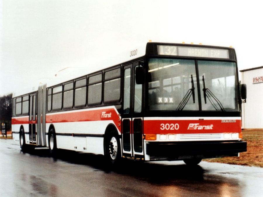  Ikarus 436 1990 года  (фото 2 из 4)